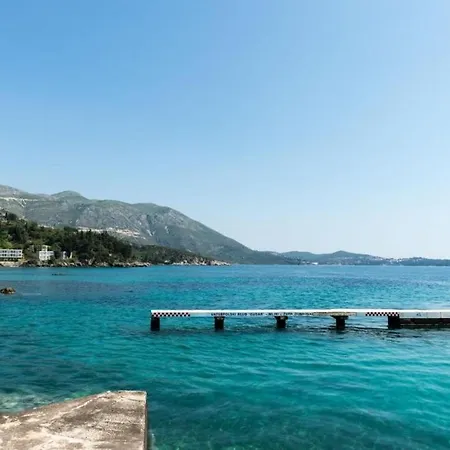 Daniela- Triple With Terrace And Sea View